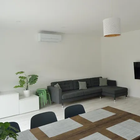 New 2 Bedroom In The Center *