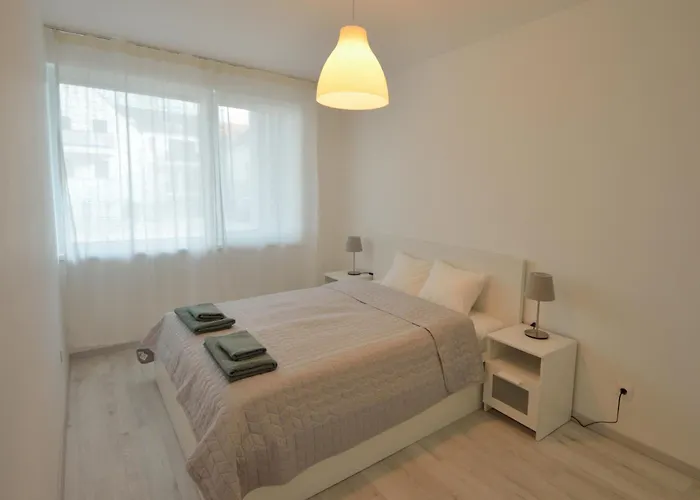 New 2 Bedroom In The Center Apartament